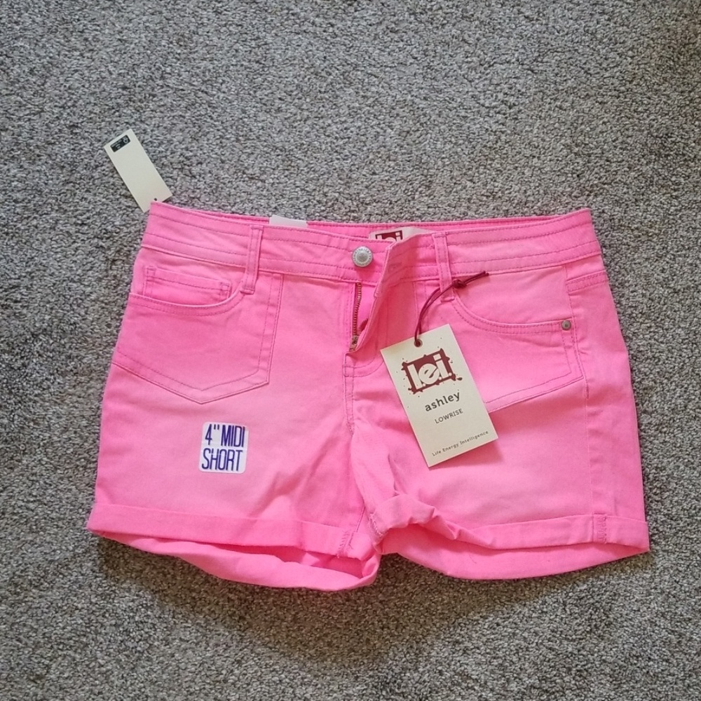 l.e.i shorts